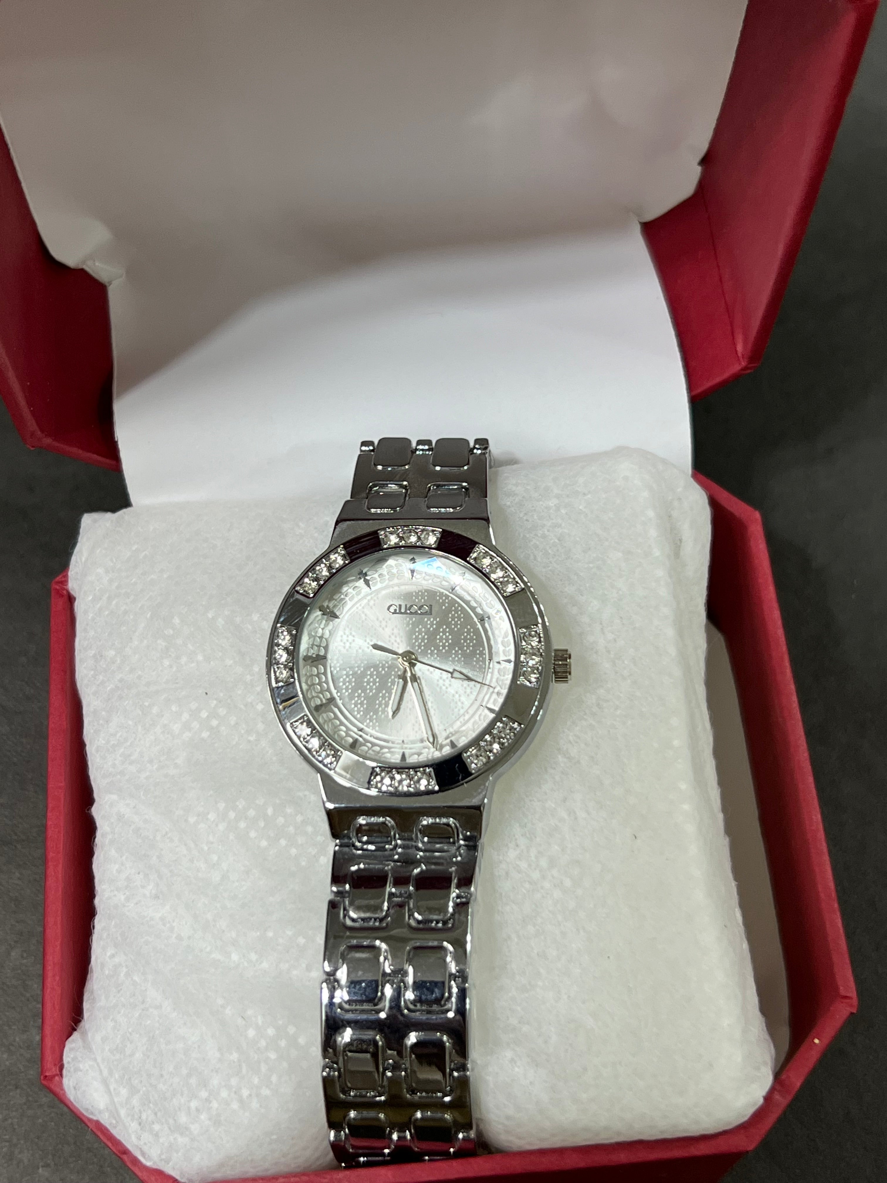 Ladies Gucci Diamond Bezel Bracelet Watch