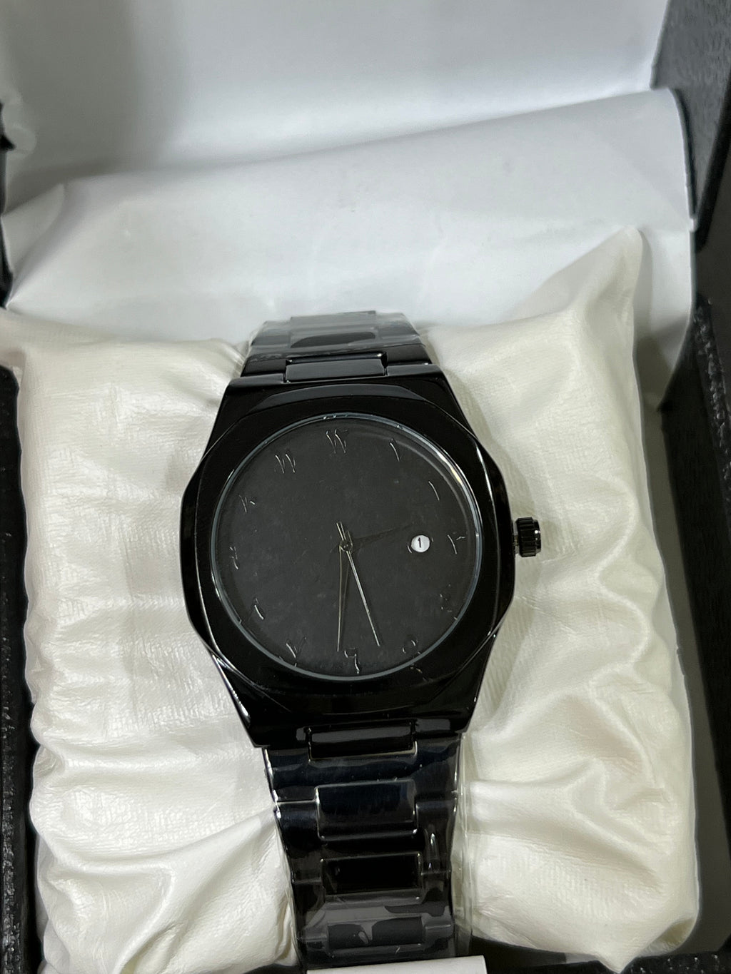 Black Aura watch